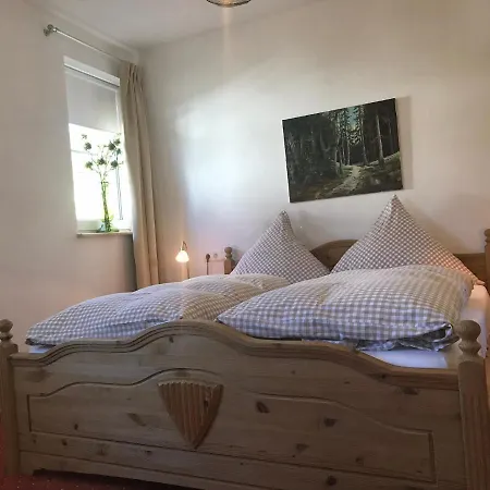 Landhaus Forra منزل ريفي